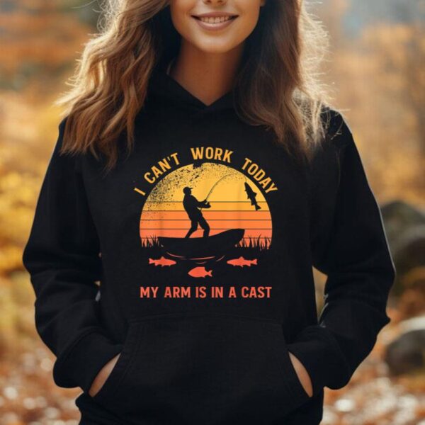 I Can't Work Today My Arm Is In Cast Vintage Fishing Men Unisex Hoodie