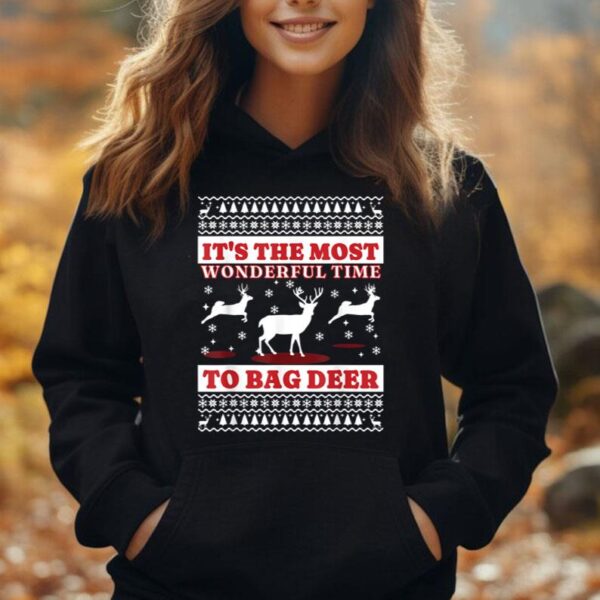 Mens Funny Christmas Deer Hunting Bag Deer Christmas Unisex Hoodie