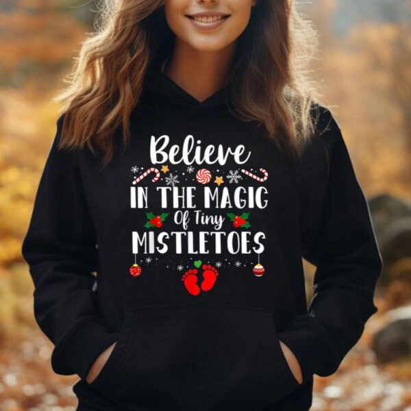 Retro Believe In The Magic Of Tiny Mistletoes Nicu Nurse Unisex Hoodie