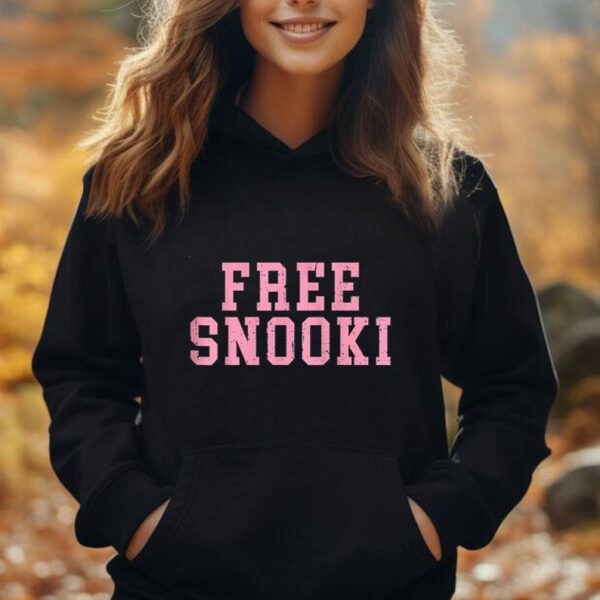 Womens Free Snooki woman Tee Unisex Hoodie